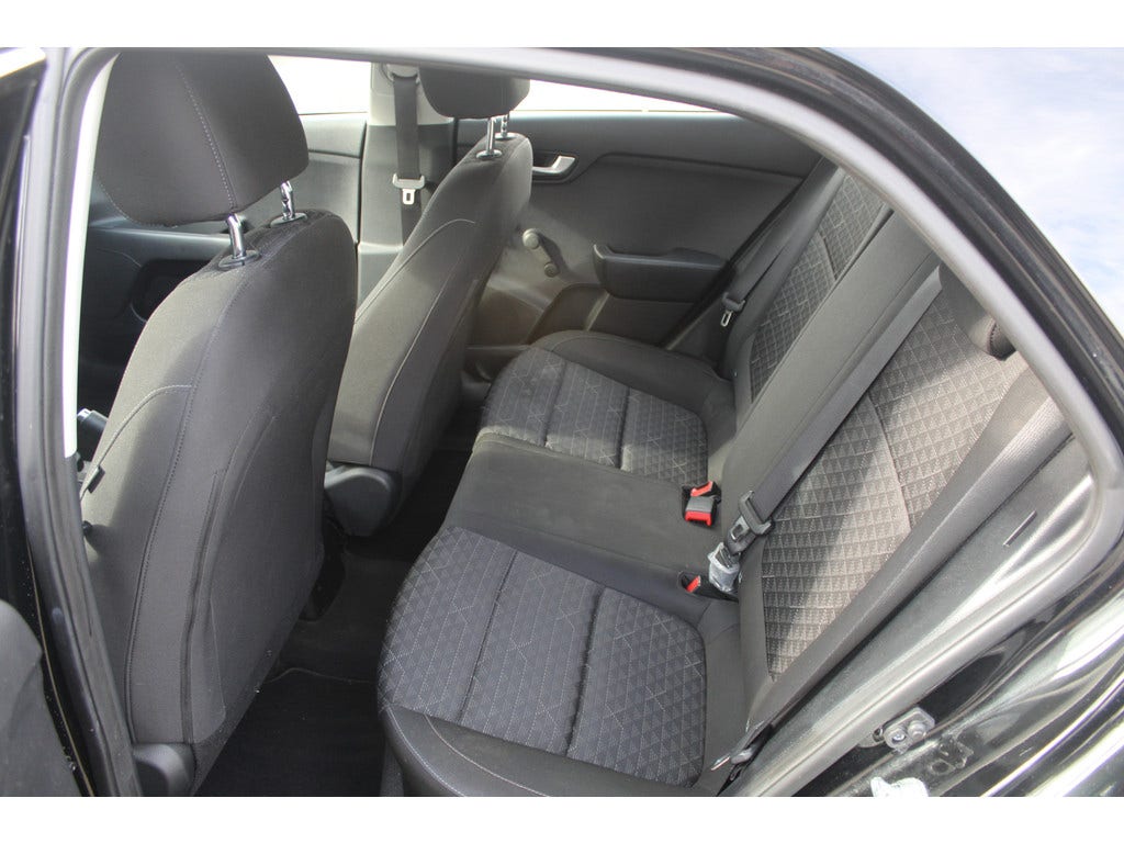 Kia Rio (11)