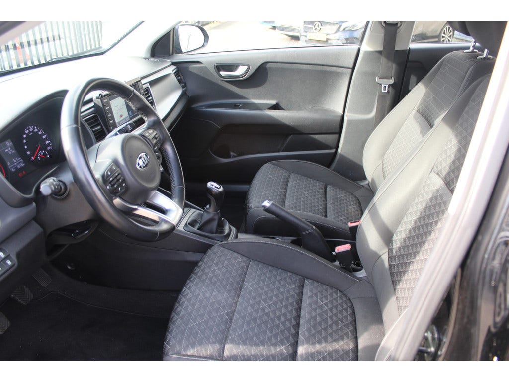 Kia Rio (14)