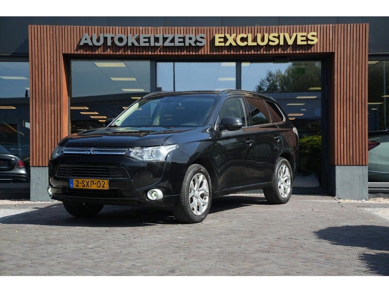 Mitsubishi Outlander (3)