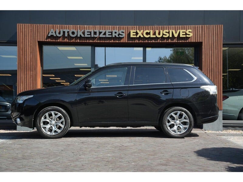 Mitsubishi Outlander (4)