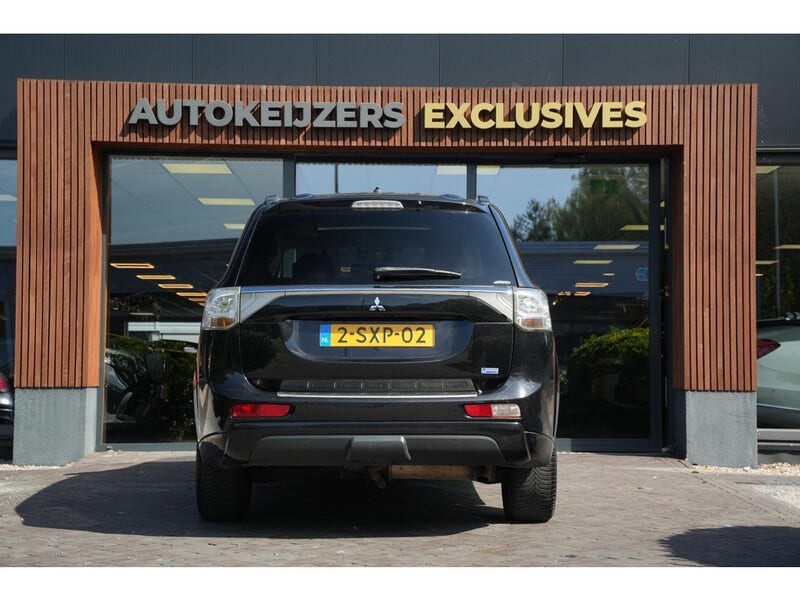Mitsubishi Outlander (7)