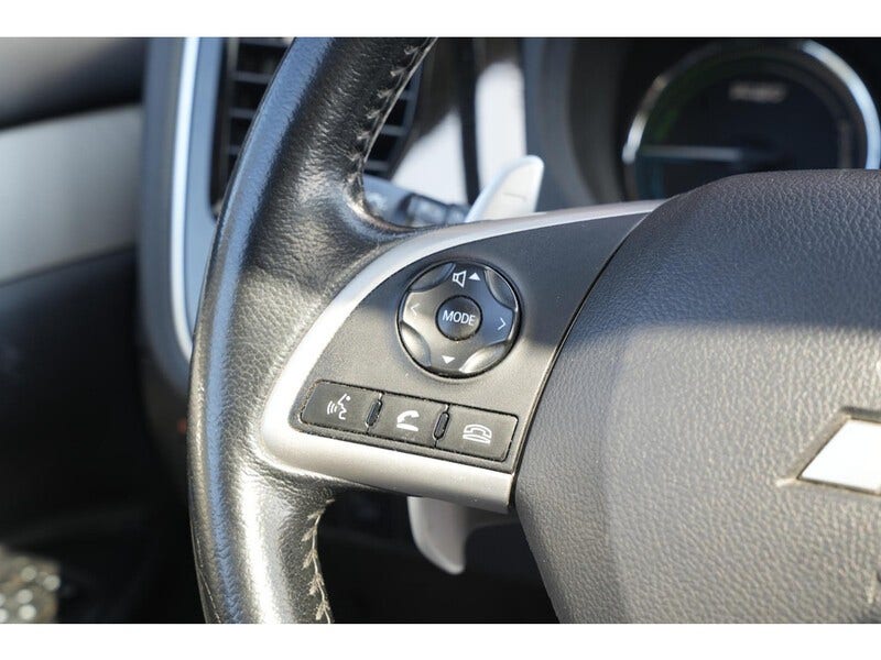 Mitsubishi Outlander (15)