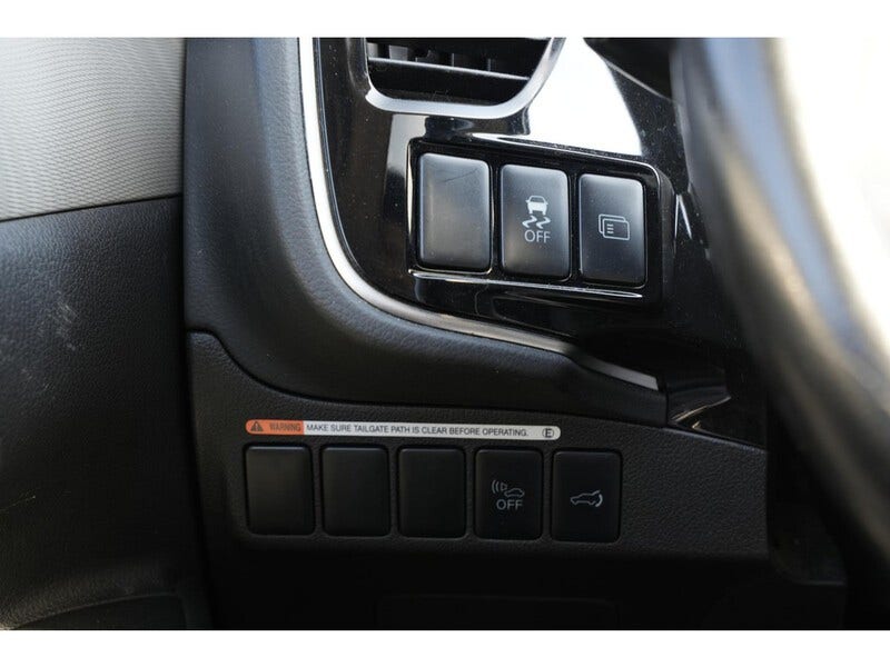 Mitsubishi Outlander (20)