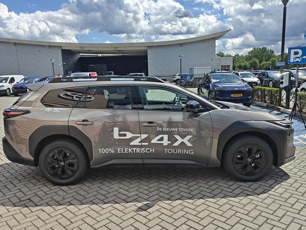 Toyota bZ4X (3)