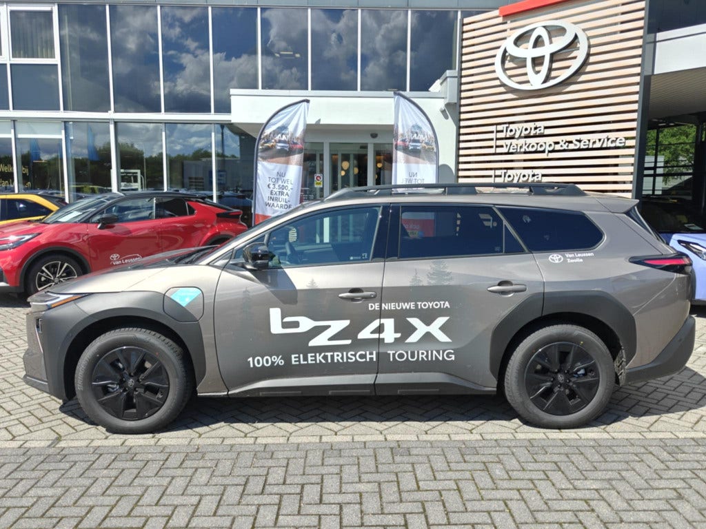 Toyota bZ4X (4)