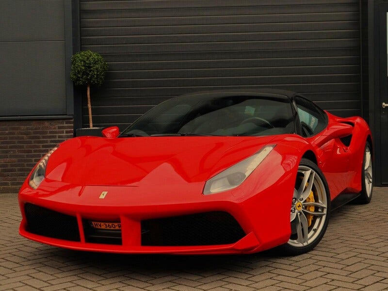 Ferrari 488