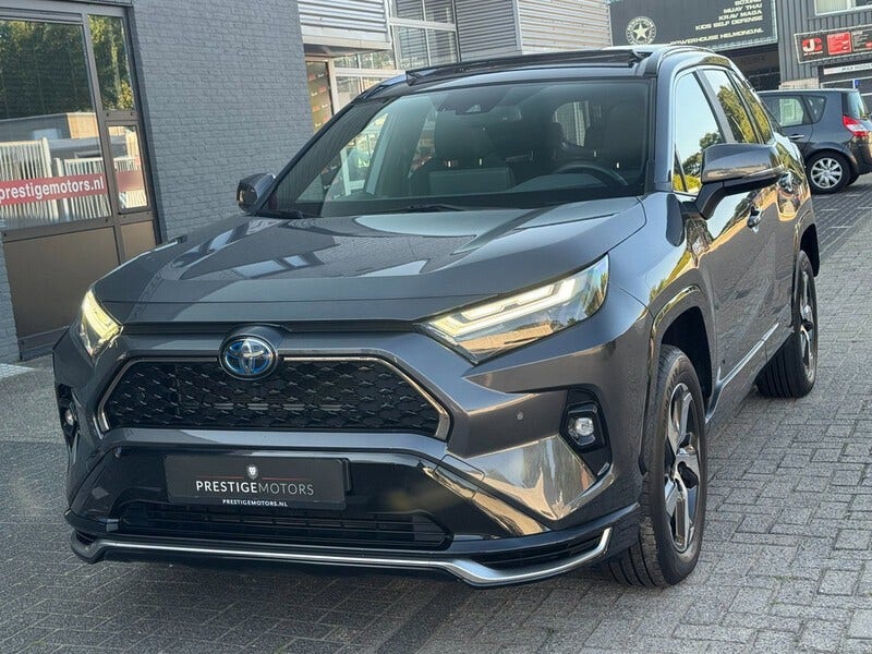 Toyota RAV4 (5)