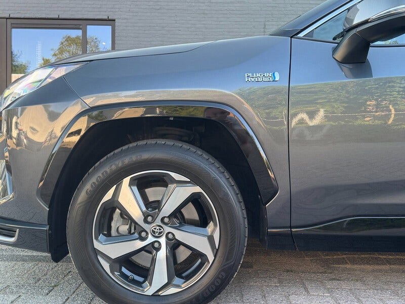 Toyota RAV4 (9)