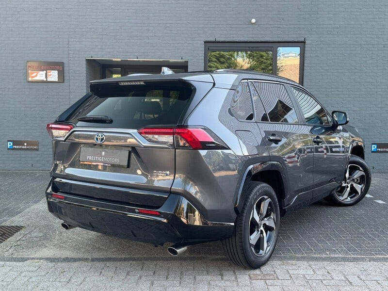 Toyota RAV4 (10)
