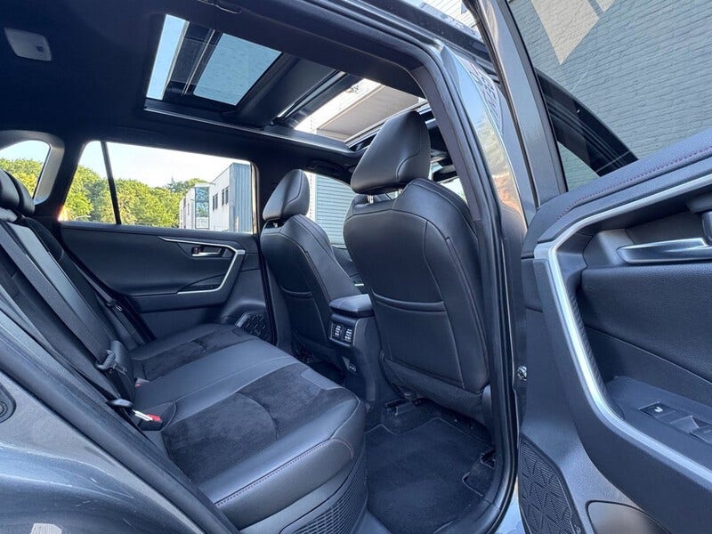 Toyota RAV4 (19)