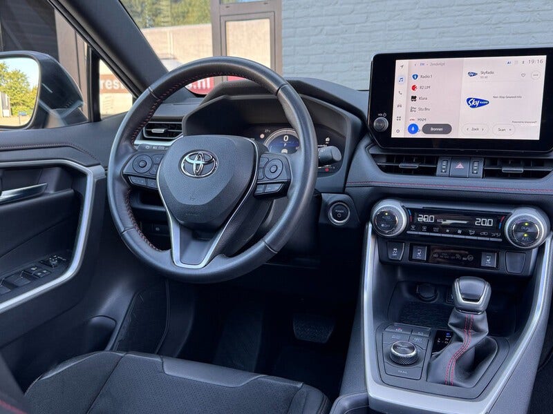 Toyota RAV4 (21)