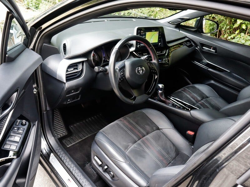 Toyota C-HR (3)