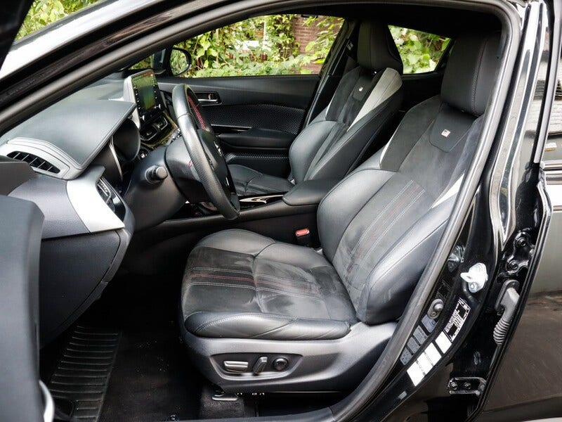 Toyota C-HR (7)
