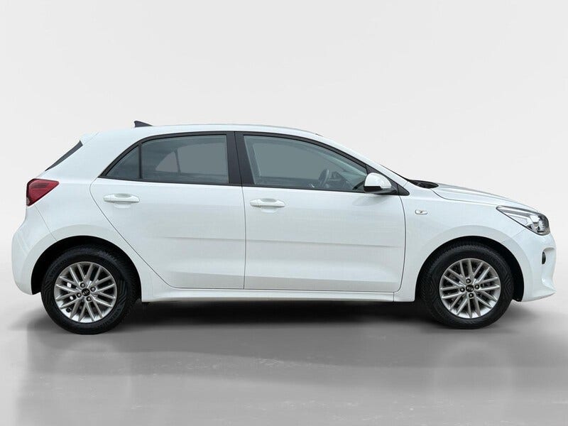 Kia Rio (4)