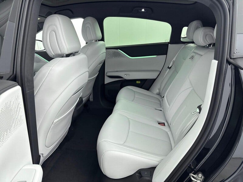 XPENG G6 (10)