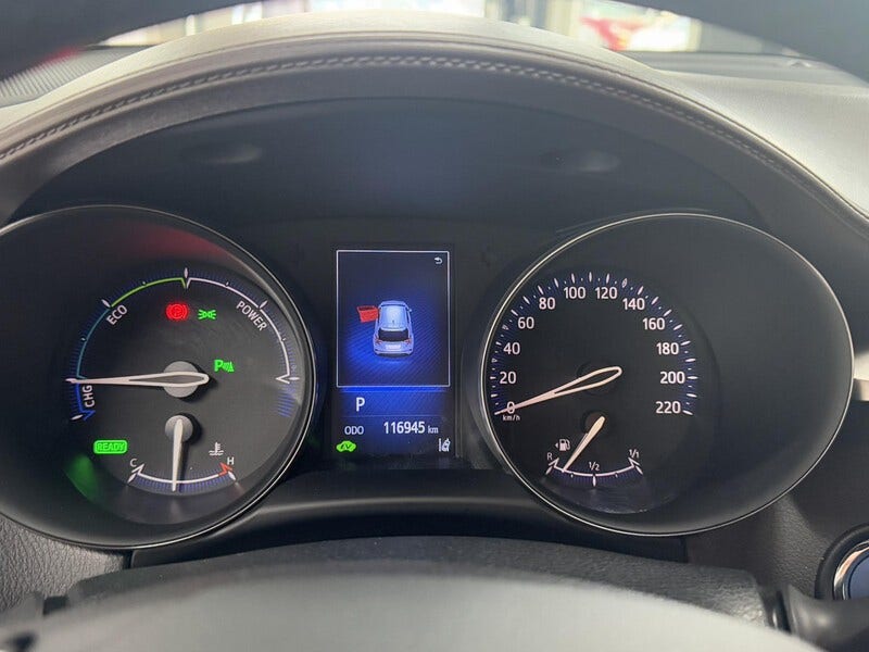 Toyota C-HR (9)