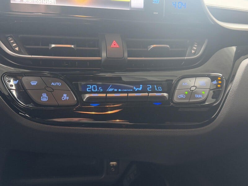 Toyota C-HR (13)