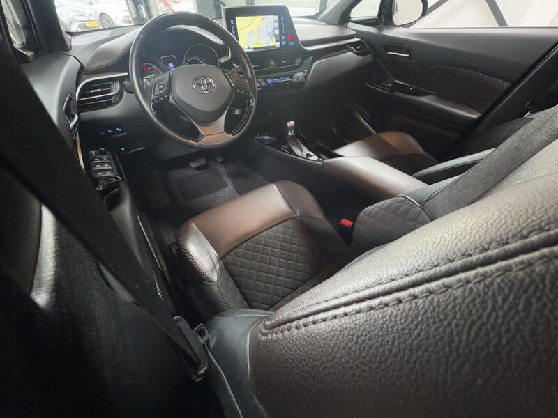 Toyota C-HR (16)