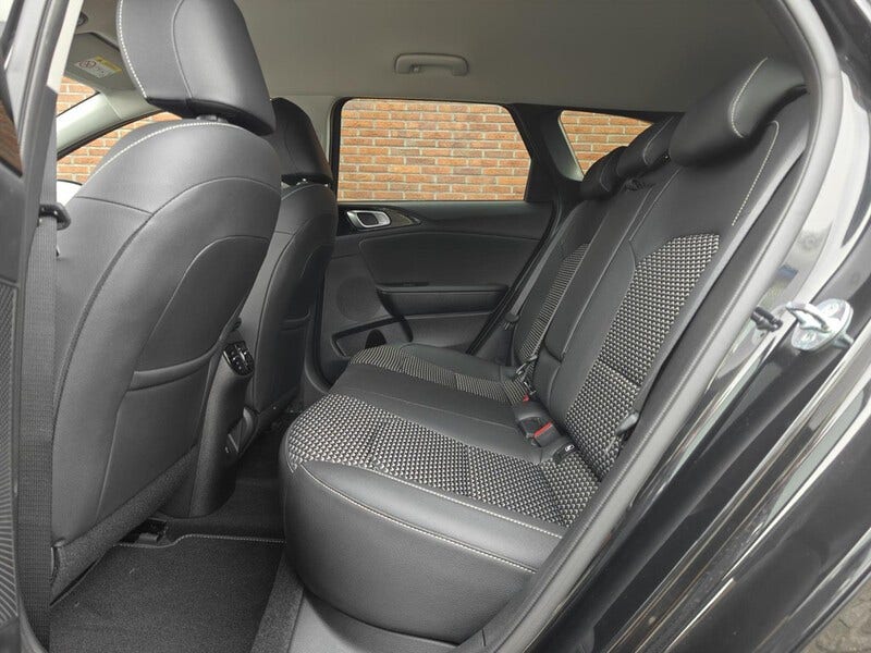 Kia Ceed Sportswagon (10)