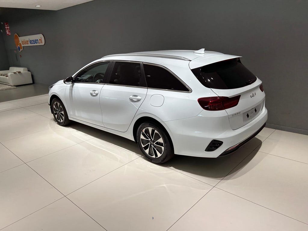 Kia Ceed Sportswagon (3)