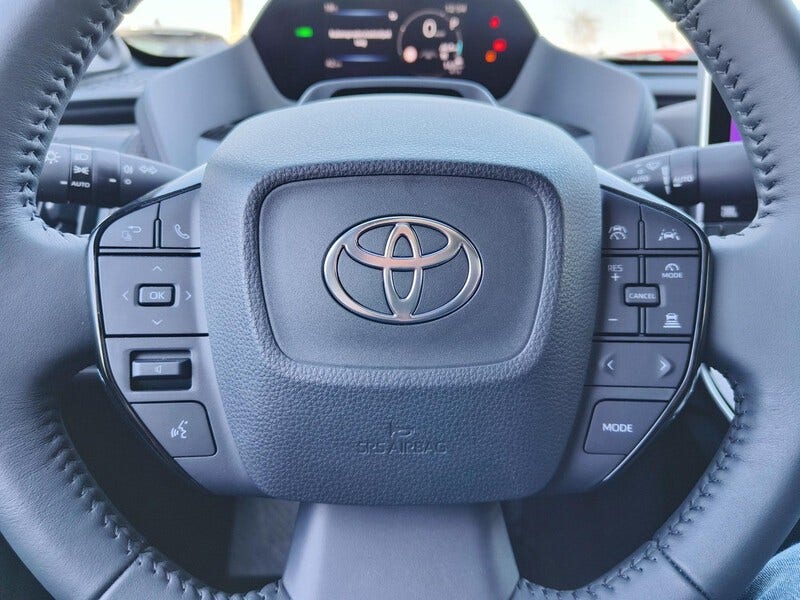 Toyota bZ4X (17)