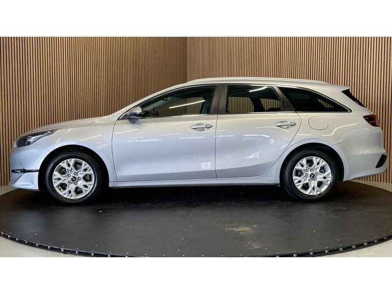 Kia Ceed Sportswagon (21)