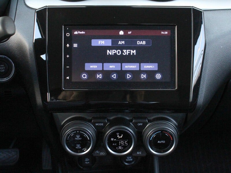 Suzuki Swift (6)