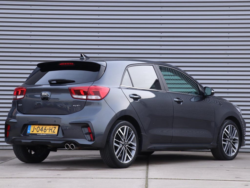 Kia Rio (2)