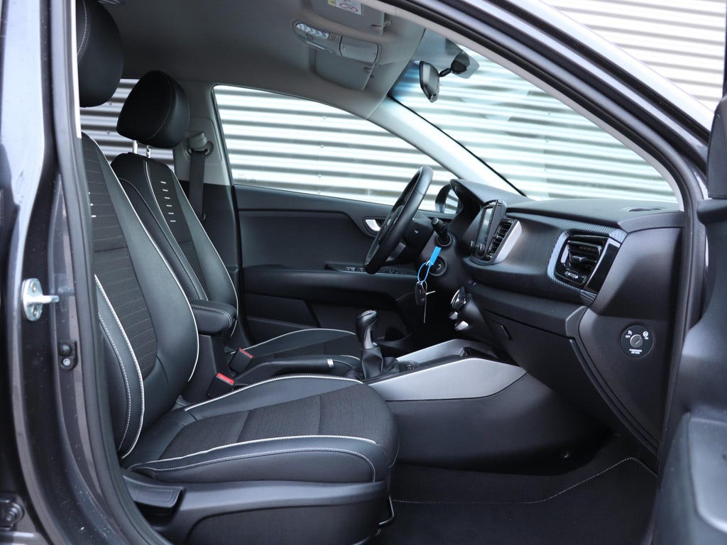 Kia Rio (8)