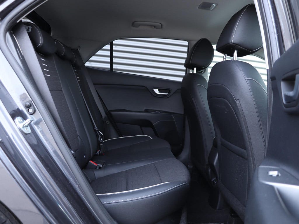 Kia Rio (9)