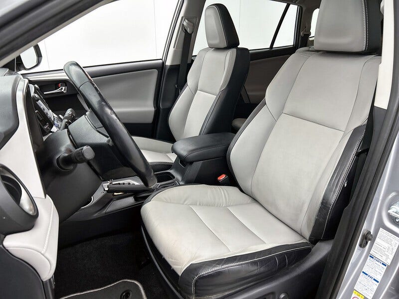 Toyota RAV4 (17)