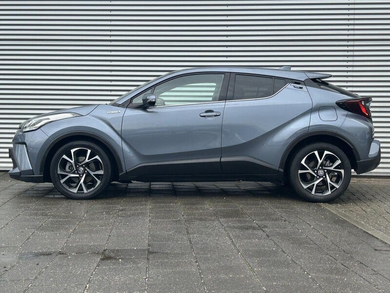 Toyota C-HR (2)