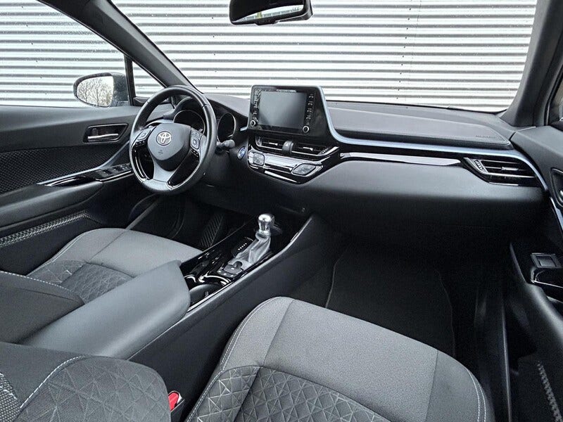 Toyota C-HR (7)