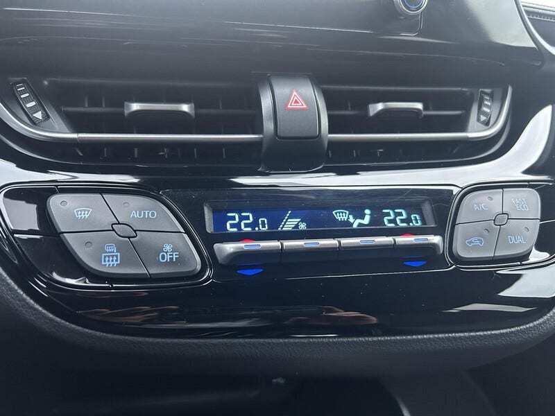Toyota C-HR (11)