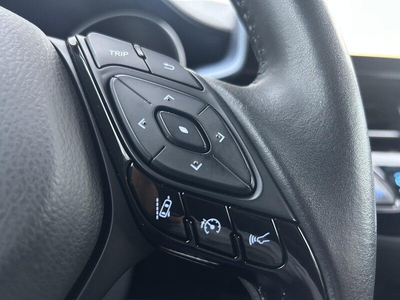 Toyota C-HR (17)