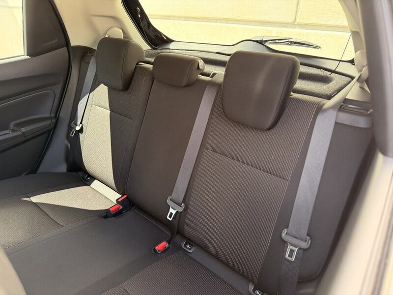 Suzuki Swift (10)