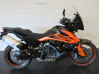 KTM 790