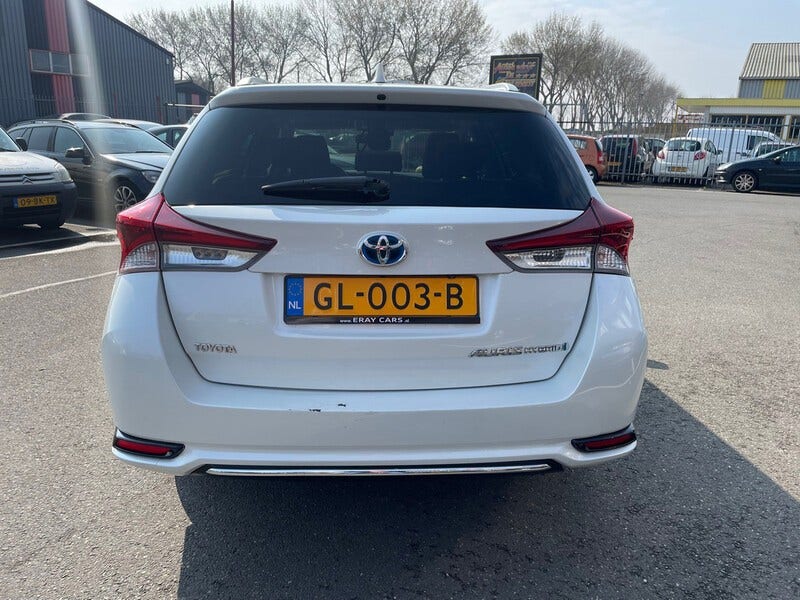 Toyota Auris (4)