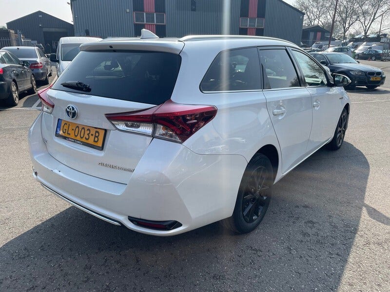 Toyota Auris (5)