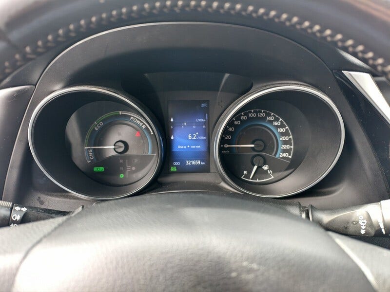 Toyota Auris (10)