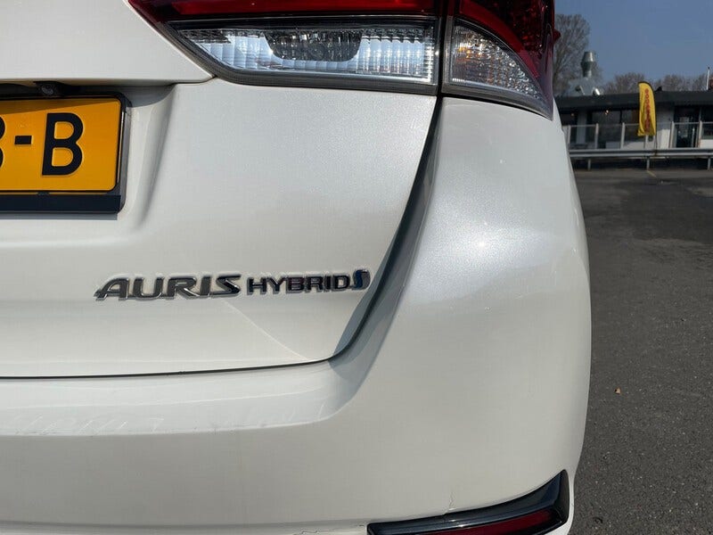 Toyota Auris (12)