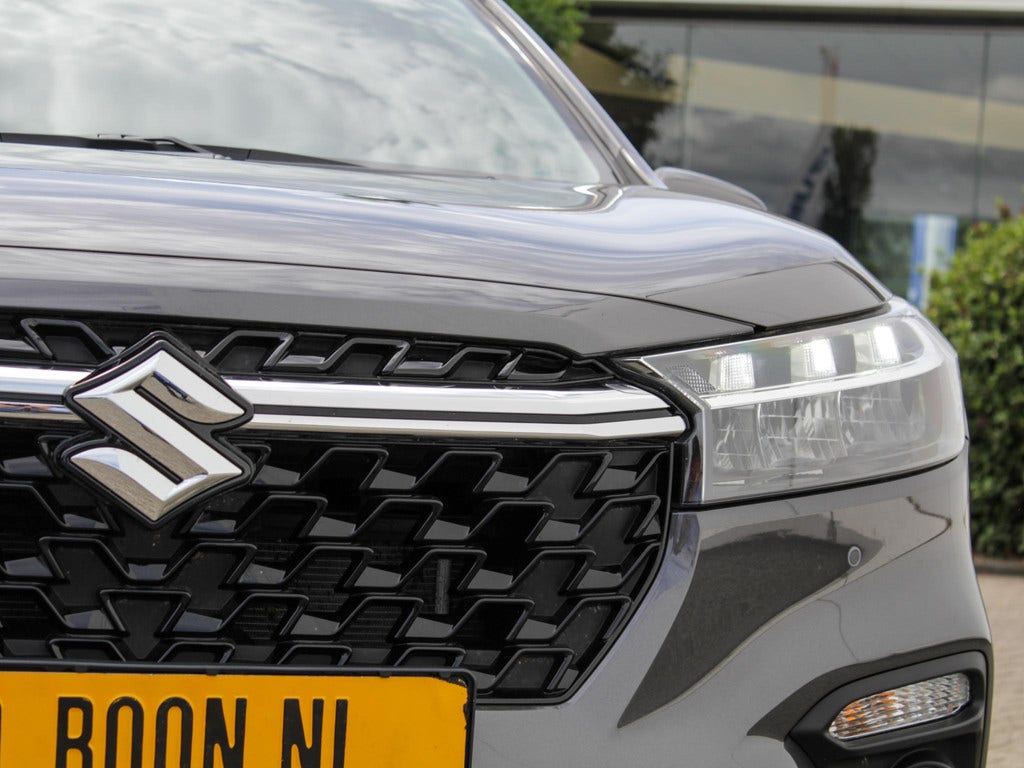 Suzuki Cross (7)
