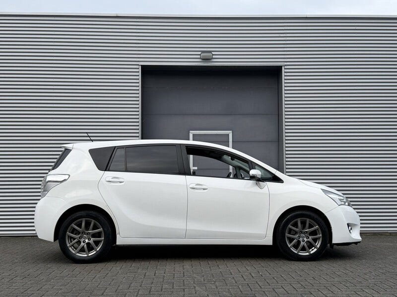 Toyota Verso (3)