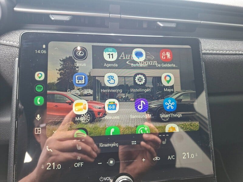 Lexus LBX (14)