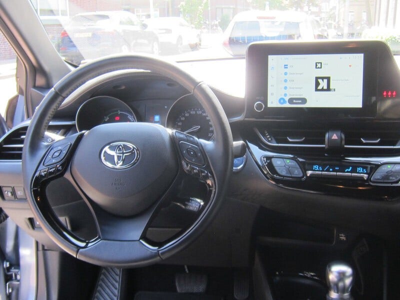 Toyota C-HR (22)