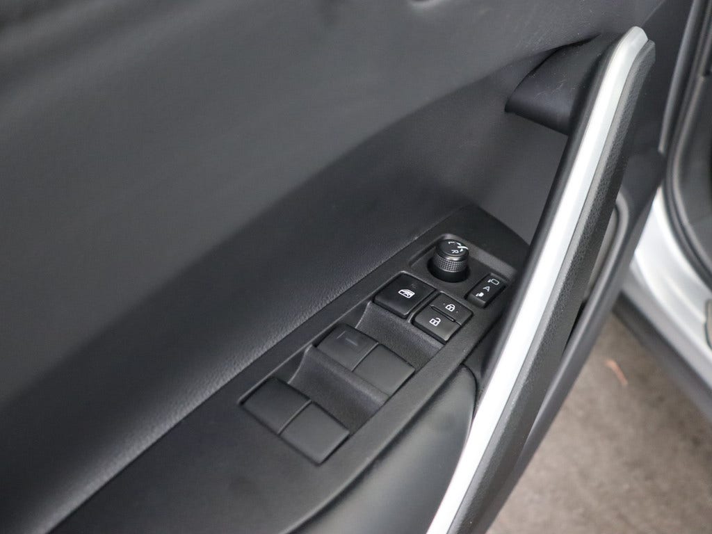 Toyota Corolla Cross (16)