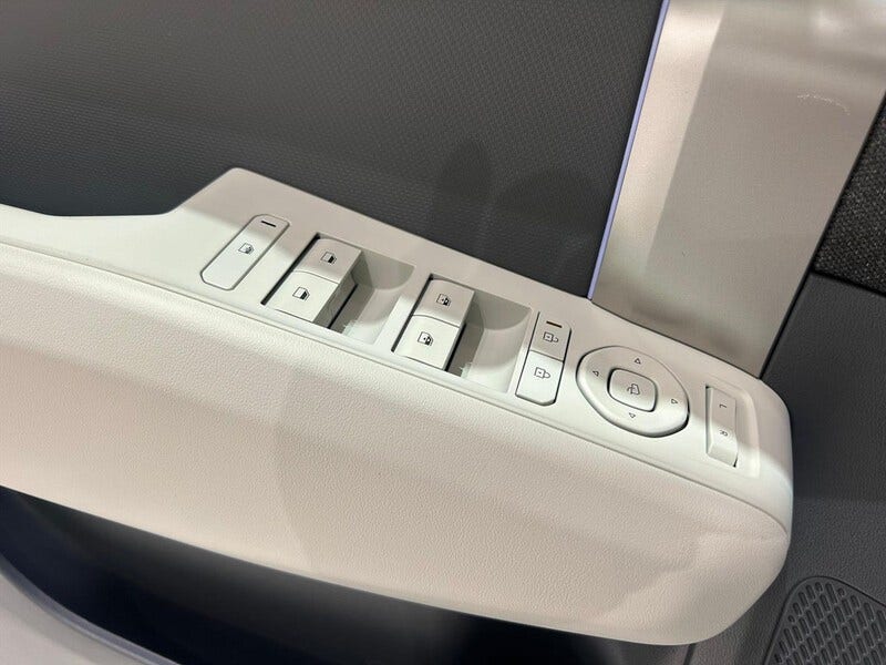 Kia EV3 (10)