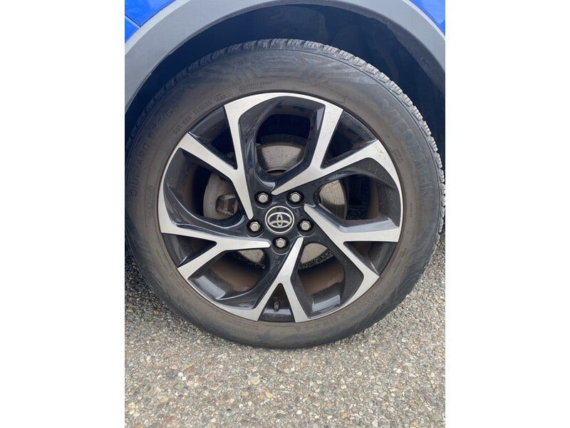 Toyota C-HR (4)