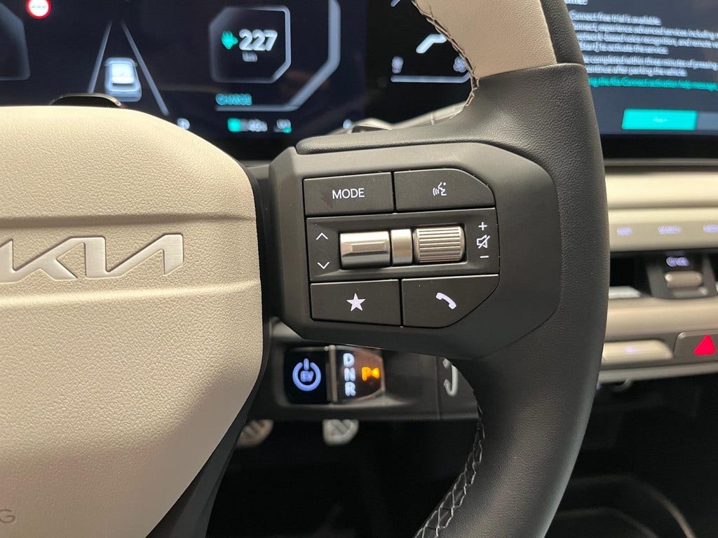 Kia EV4 (10)
