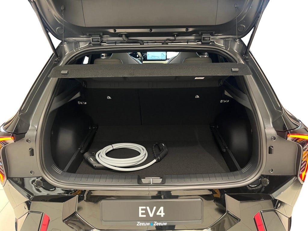 Kia EV4 (24)